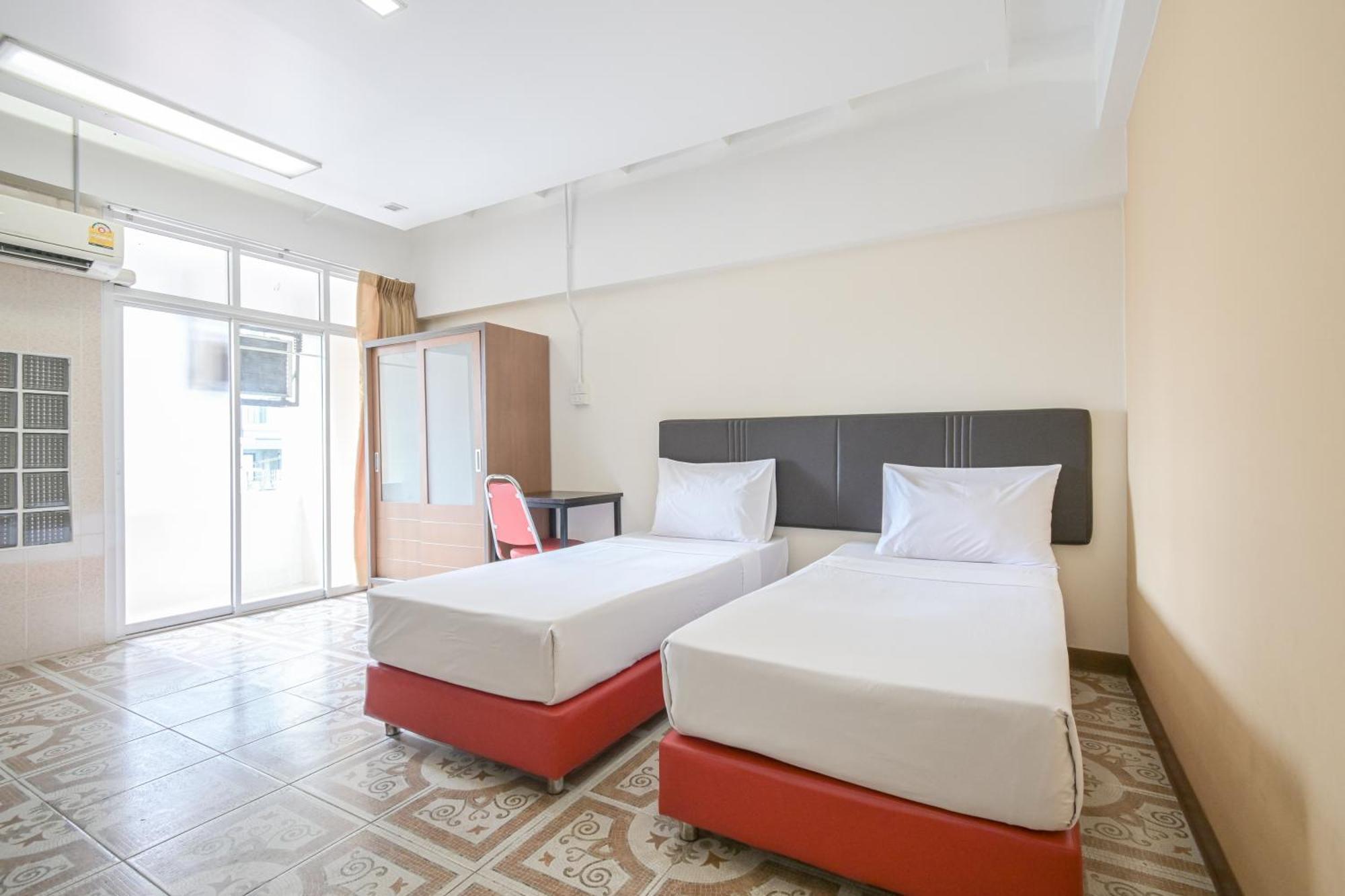 Ac Habitat Bangkok Aparthotel Bagian luar foto