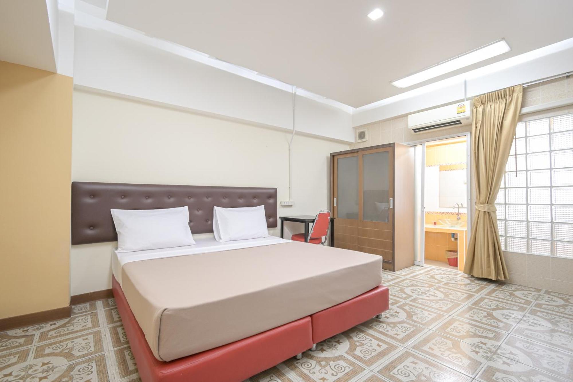 Ac Habitat Bangkok Aparthotel Bagian luar foto
