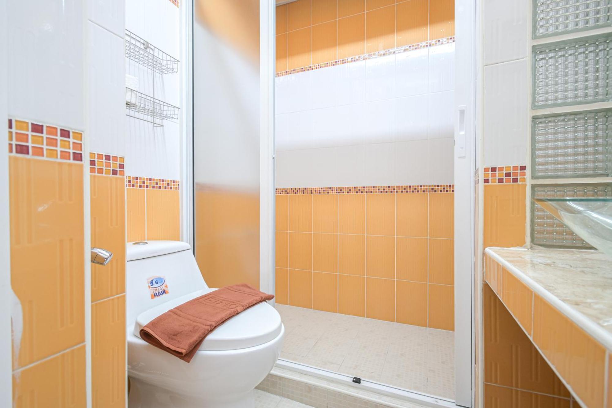 Ac Habitat Bangkok Aparthotel Bagian luar foto